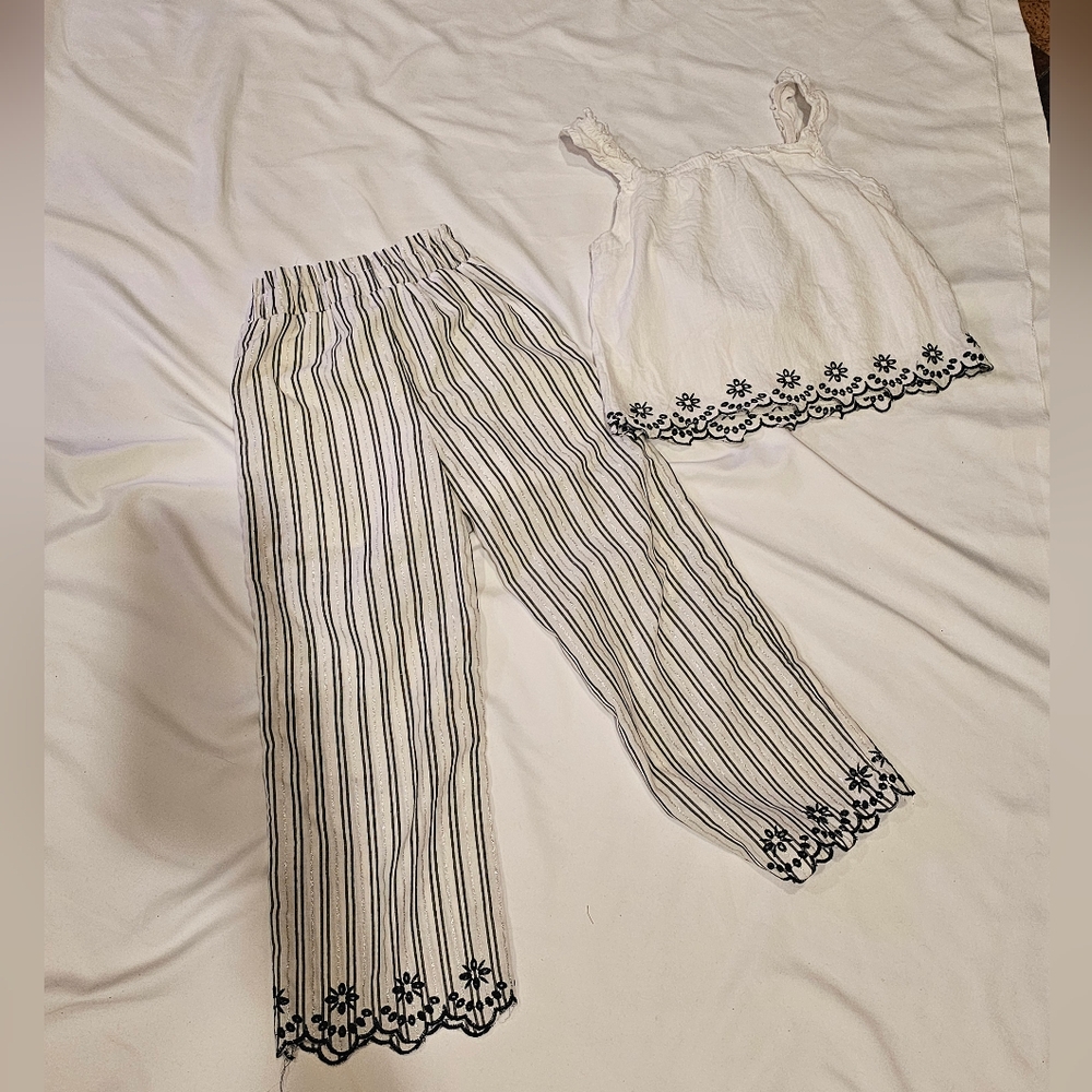 Two Piece Rachel Zoe Girls Set- Tank And Pants- Black And White Floral- Size 6